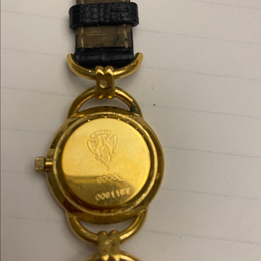 GUCCI 6000L Watch - Picture 6 of 7